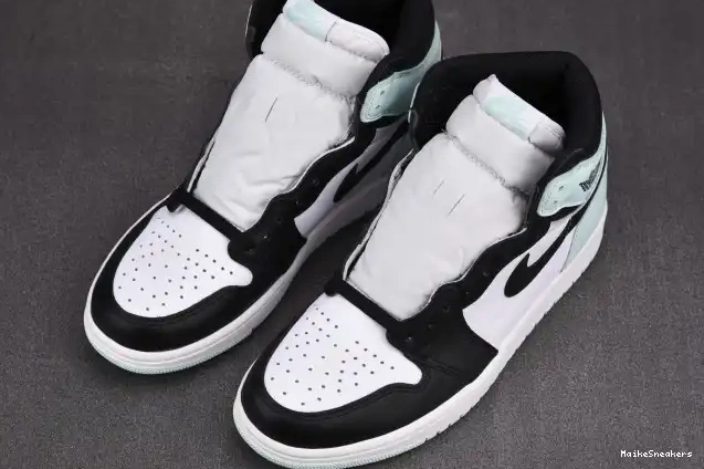 MaikeSneakers High Jordan 861428-100 1 Retro Igloo 0513